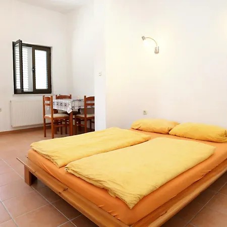 Apartment By The Sea Drace, Peljesac - 10126 *